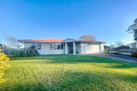 Photo of property in 39 Hastings Place, Hamilton Lake, Hamilton, 3204