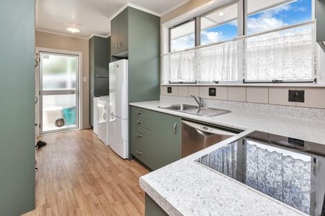 Photo of property in 5 Tuatara Drive, Te Kamo, Whangarei, 0112