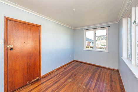 Photo of property in 10 Churchill Crescent, Tawhero, Whanganui, 4501