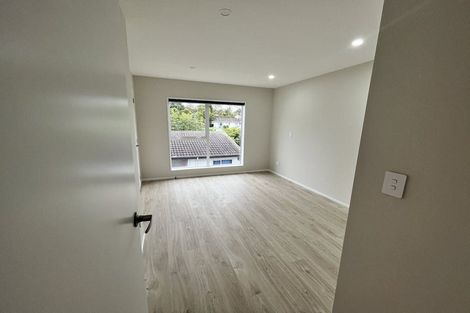 Photo of property in 28b Halberg Street, Glenfield, Auckland, 0629