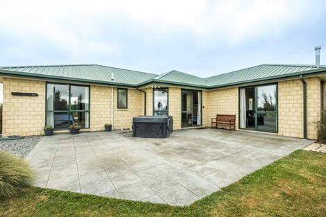 Photo of property in 38 Montrose Avenue, Culverden, 7392