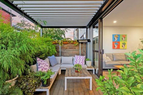 Photo of property in 2/484 Manchester Street, St Albans, Christchurch, 8014