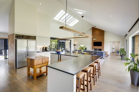 Photo of property in 103 Matangi Road, Kahuranaki, Havelock North, 4294