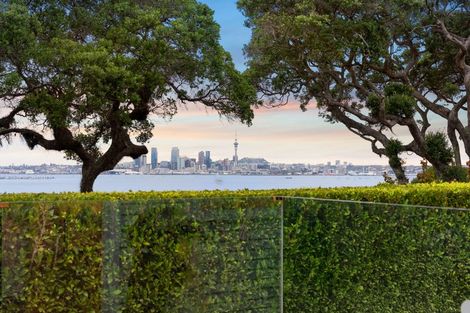 Photo of property in 21 Heath Avenue, Northcote, Auckland, 0627