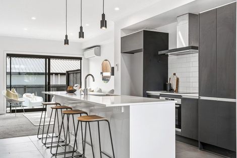 Photo of property in 10 Alexander Willis Crescent, Hobsonville, Auckland, 0616