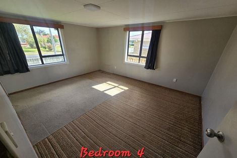 Photo of property in 17 Liston Crescent, Hillcrest, Hamilton, 3216