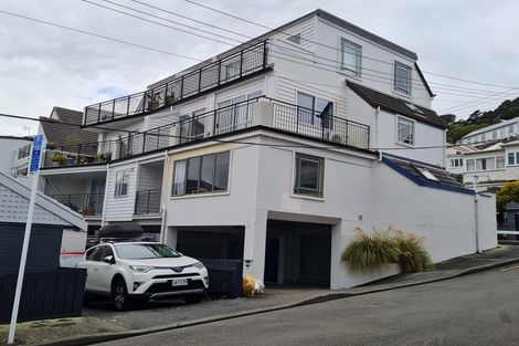 Photo of property in 15u1 Hawker Street, Mount Victoria, Wellington, 6011