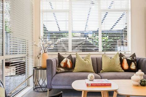 Photo of property in 23 South Kensington Way, Henderson, Auckland, 0612