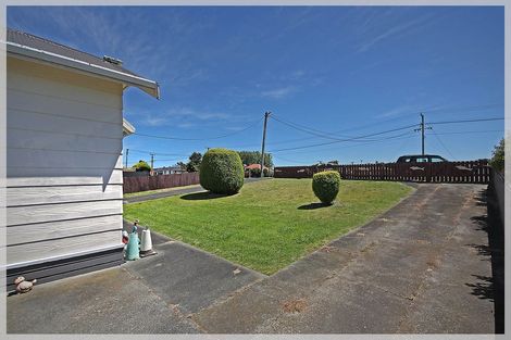 Photo of property in 58 Avenue Road, Foxton, 4814