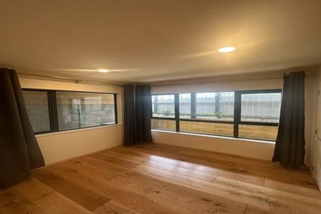 Photo of property in 86 Fairview Avenue, Fairview Heights, Auckland, 0632