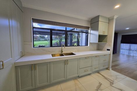 Photo of property in 190 Oraha Road, Kumeu, 0892