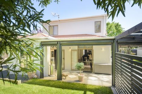 Photo of property in 28a Karina Terrace, Roslyn, Palmerston North, 4414