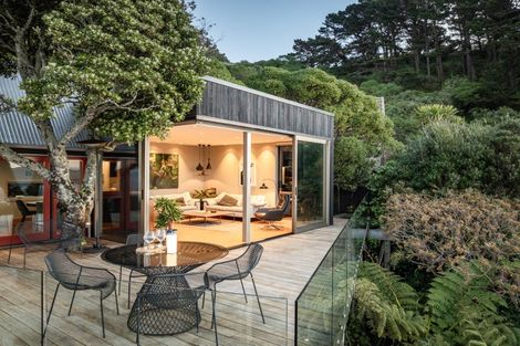 Photo of property in 77 Palliser Road, Roseneath, Wellington, 6011