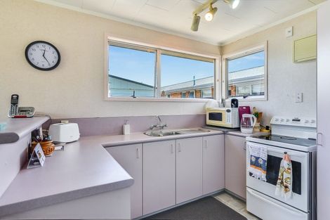 Photo of property in 1 Poaka Avenue, Dinsdale, Hamilton, 3204