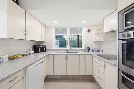 Photo of property in 43 Norfolk Crescent, Feilding, 4702
