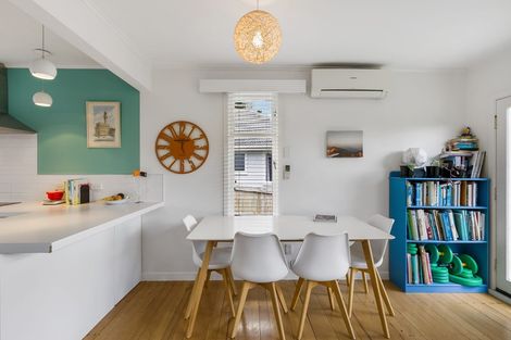 Photo of property in 41 Brandon Road, Glen Eden, Auckland, 0602