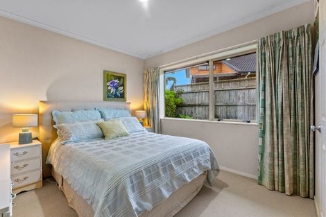 Photo of property in 2 Piriti Drive, Te Atatu Peninsula, Auckland, 0610