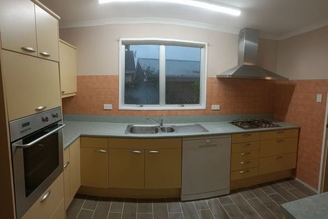 Photo of property in 7 Delaware Crescent, Russley, Christchurch, 8042
