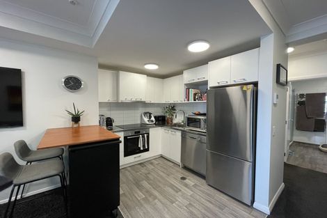 Photo of property in 324a The Terrace, Te Aro, Wellington, 6011