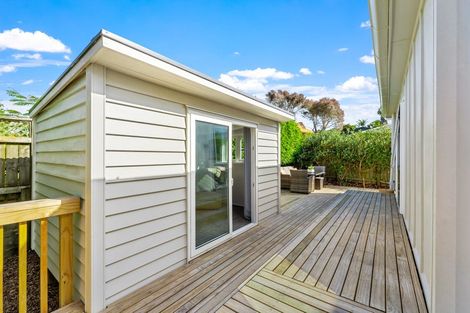 Photo of property in 851 Whangaparaoa Road, Manly, Whangaparaoa, 0930