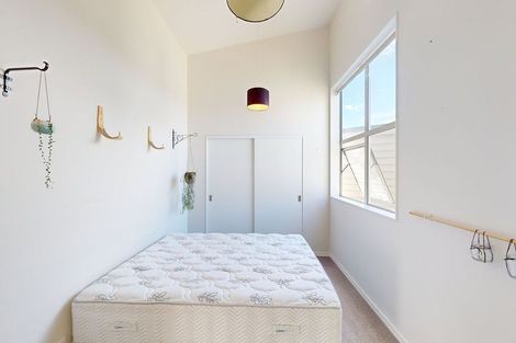 Photo of property in 1c Hungerford Road, Lyall Bay, Wellington, 6022