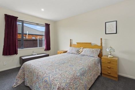 Photo of property in 27 Hawkins Place, Rangiora, 7400