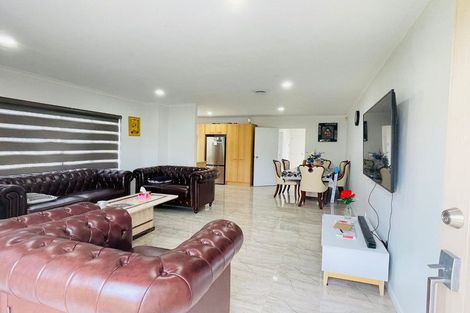 Photo of property in 14 Clomell Drive, Flat Bush, Auckland, 2019