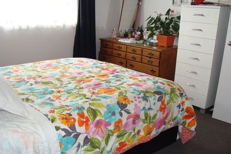 Photo of property in 7 Standish Street, Midhirst, Stratford, 4394