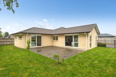 Photo of property in 60 Feist Street, Carterton, 5713