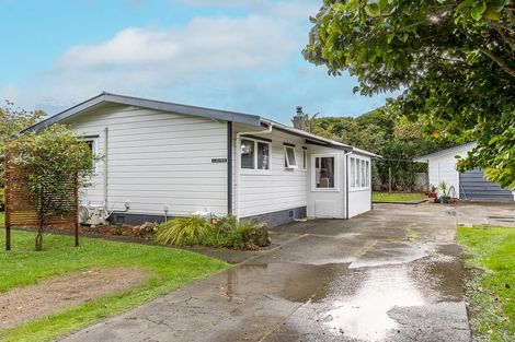 Photo of property in 9 Patterson Grove, Waikanae, 5036