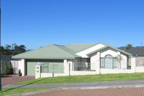 Photo of property in 2 San Carlo Court, Henderson, Auckland, 0612