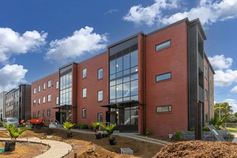 Photo of property in 2 Ko Street, Northcote, Auckland, 0627