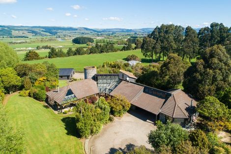 Photo of property in 232 Hendersons Line, Kelvin Grove, Palmerston North, 4470