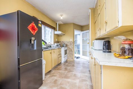 Photo of property in 2 Lansdown Avenue, Papatoetoe, Auckland, 2025