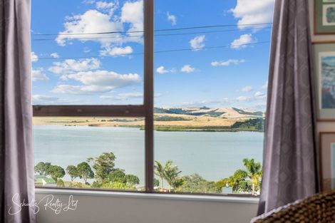 Photo of property in 38 Oxford Street, Whakapirau, Maungaturoto, 0583