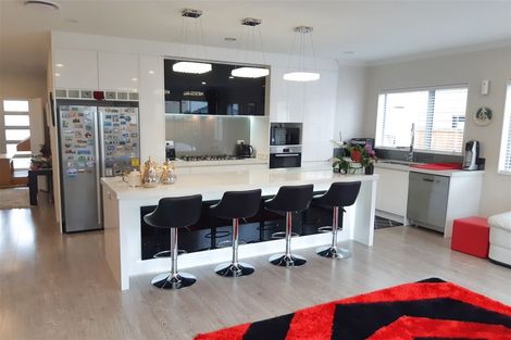 Photo of property in 20 Drumbuoy Drive, Flat Bush, Auckland, 2019