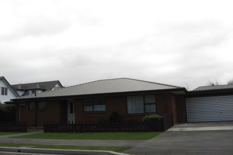 Photo of property in 1/2a Thorrington Road, Cashmere, Christchurch, 8022