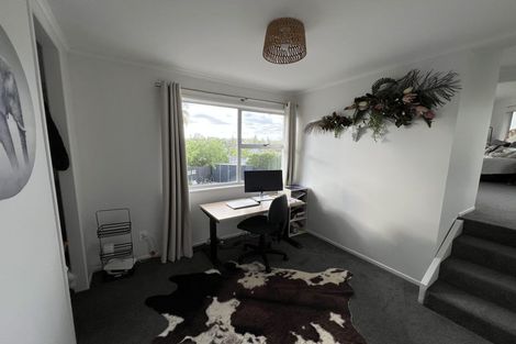 Photo of property in 78 Lantana Road, Green Bay, Auckland, 0604