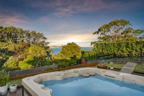 Photo of property in 82 Omana Avenue, Shelly Beach, Helensville, 0874