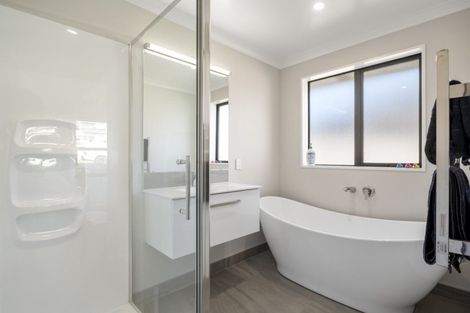 Photo of property in 57 Lisle Farm Drive, Pukekohe, 2120