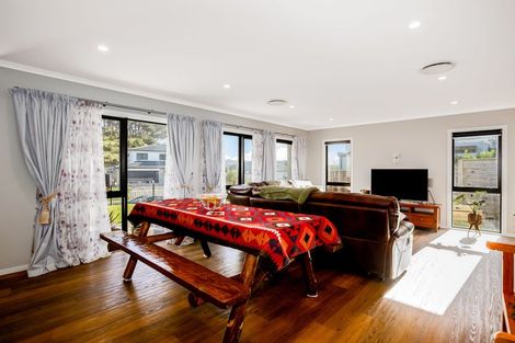 Photo of property in 24 Queen Charlotte Drive, Aotea, Porirua, 5024