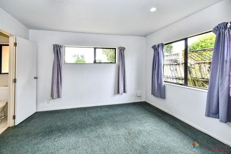 Photo of property in 15 Alderson Lane, Favona, Auckland, 2024
