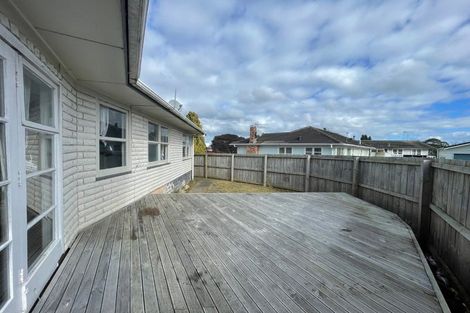 Photo of property in 12 Jenkins Place, Manurewa East, Auckland, 2102