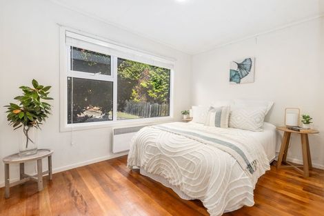 Photo of property in 22 Kaitawa Crescent, Paraparaumu, 5032