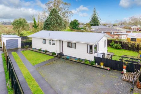 Photo of property in 16 Leather Street, Huntly, 3700