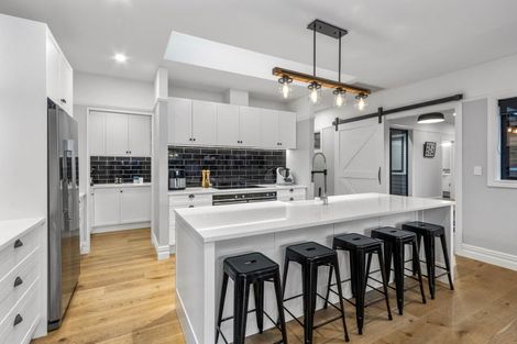 Photo of property in 45 Bryndwr Road, Fendalton, Christchurch, 8052