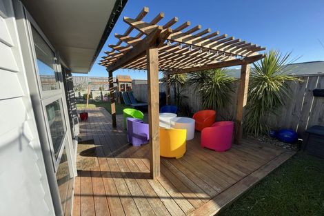Photo of property in 17 Story Street, Foxton Beach, Foxton, 4815