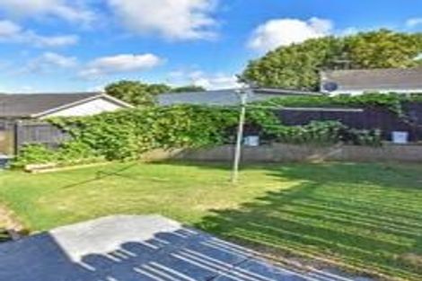 Photo of property in 2/11 Burundi Avenue, Clendon Park, Auckland, 2103