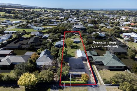 Photo of property in 19 Carters Road, Amberley, 7410