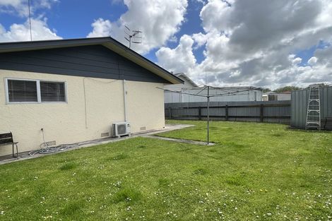 Photo of property in 35 Mcgiffert Street, Palmerston North, 4410